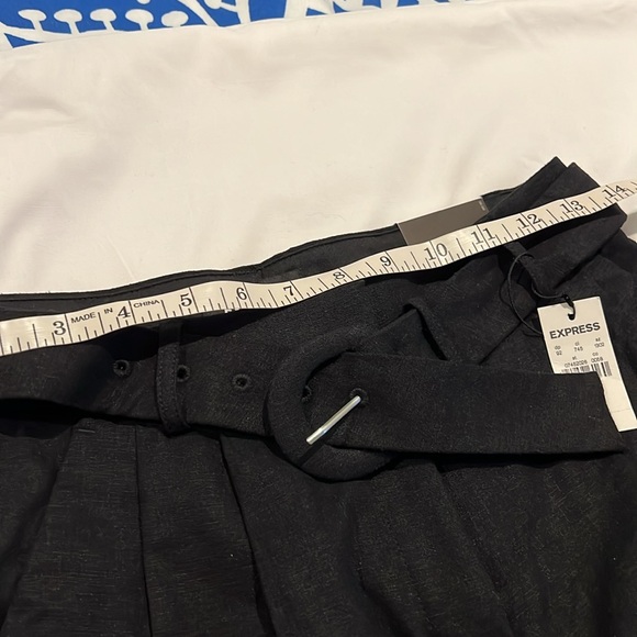 Express 52% linen 45% Rayon 3% Spandex black pants. New with tag. - Picture 2 of 5